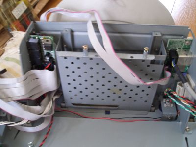 con-spk.jpg(23335 byte)